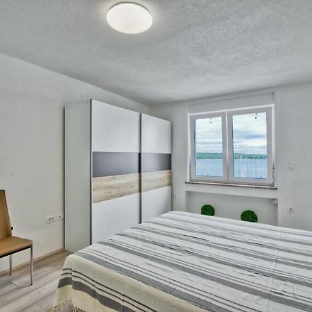Apartment Marina With Sea View Πούλα Εξωτερικό φωτογραφία