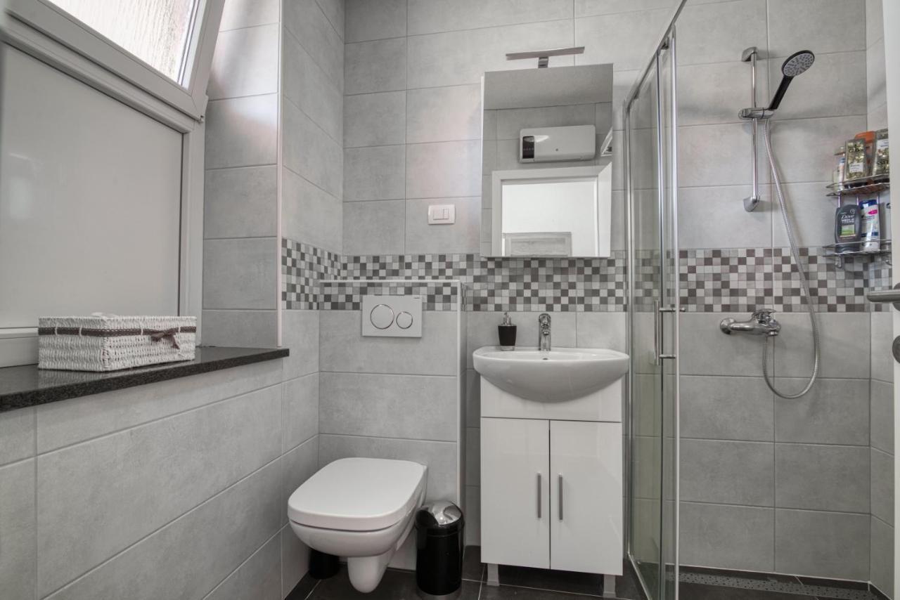 Apartment Marina With Sea View Πούλα Εξωτερικό φωτογραφία