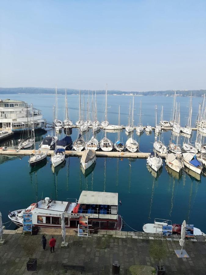 Apartment Marina With Sea View Πούλα Εξωτερικό φωτογραφία
